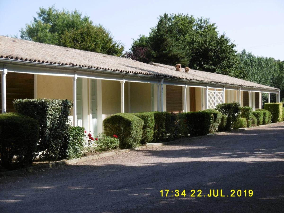 Logis Hotel Val De Vienne Le Vigeant Esterno foto
